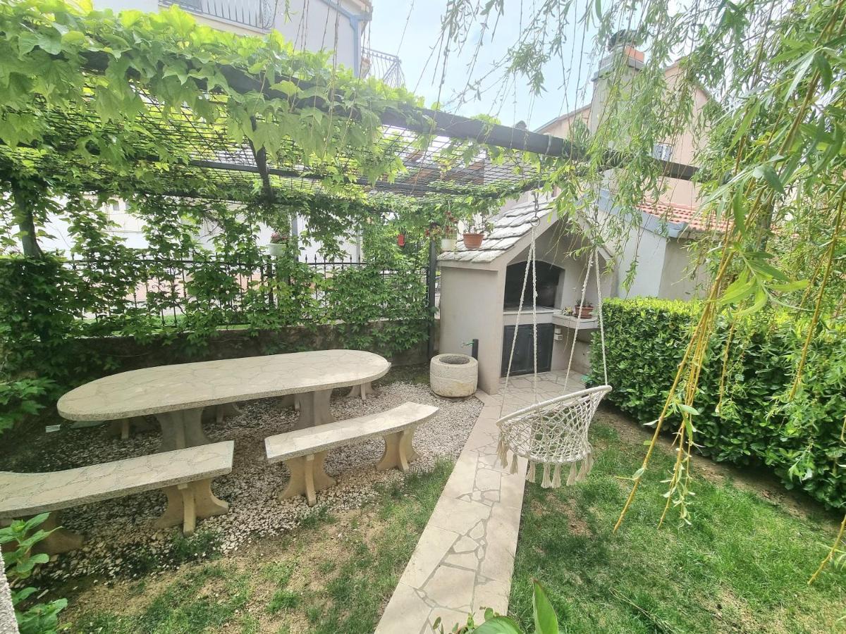 Apartment Karla&Nella สโตเบรช ภายนอก รูปภาพ